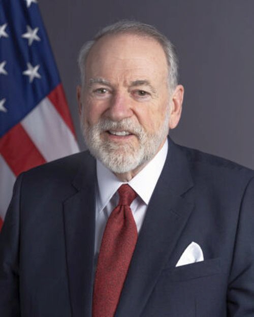 Mike Huckabee (*1955)