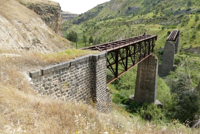 Br&uuml;cke &uuml;ber das Yarmuk-Tal